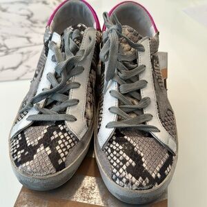 Golden goose natural snake with pink flash back! Brand new in box!